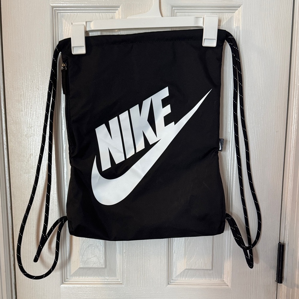 Nike draw string bag